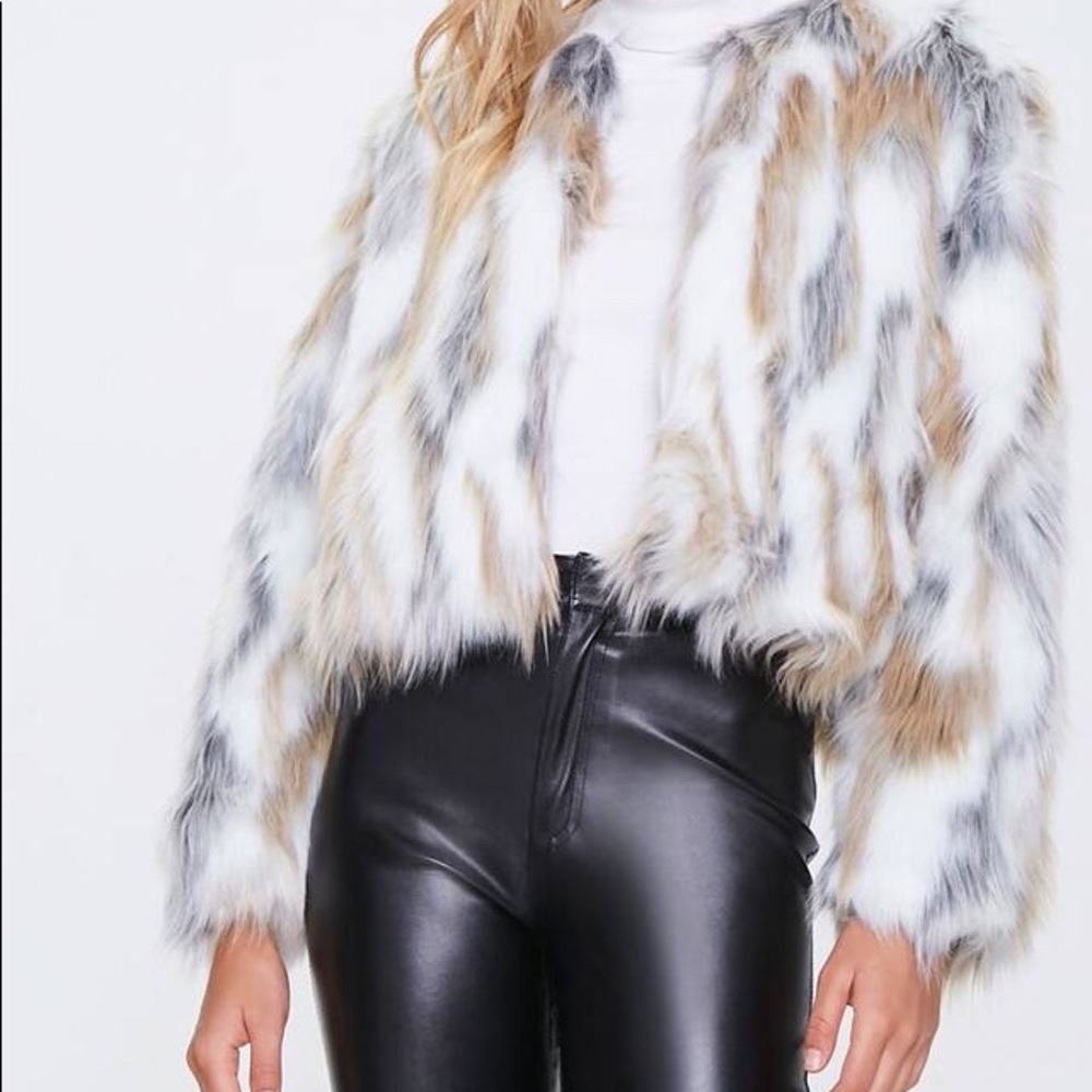 “Forever 21” Faux Fur Jacket